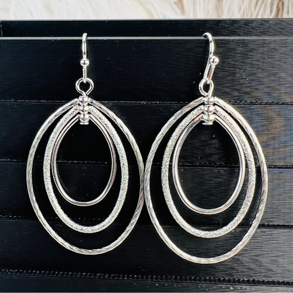 Vintage multi layer, Silvertone costume pierced earrings